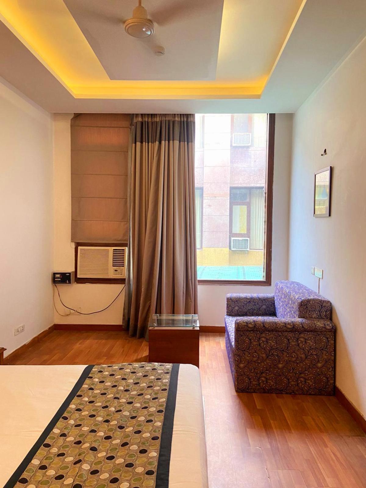 Modi Hotel & Resorts Pinjaur Exterior photo