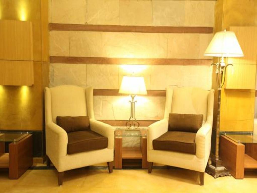 Modi Hotel & Resorts Pinjaur Exterior photo