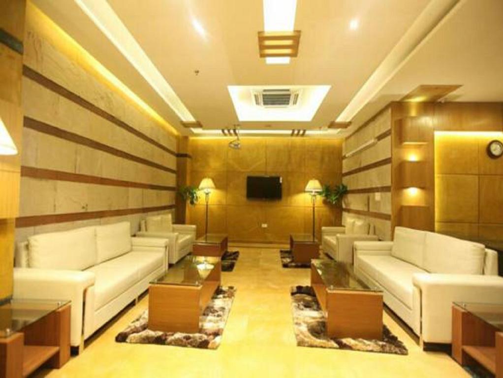 Modi Hotel & Resorts Pinjaur Exterior photo