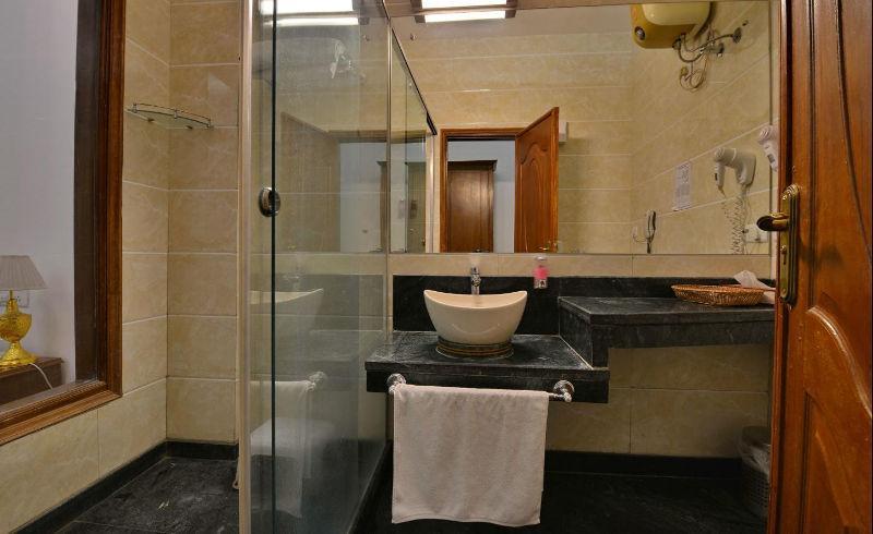 Modi Hotel & Resorts Pinjaur Exterior photo
